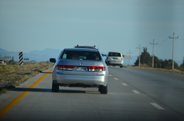 car-589931_640