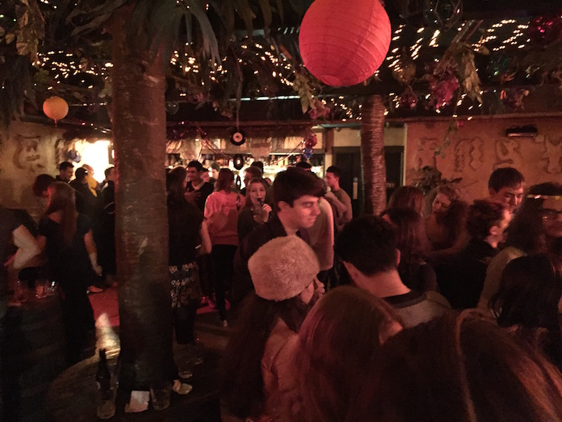 The smoking area was the most crowded floor in the place