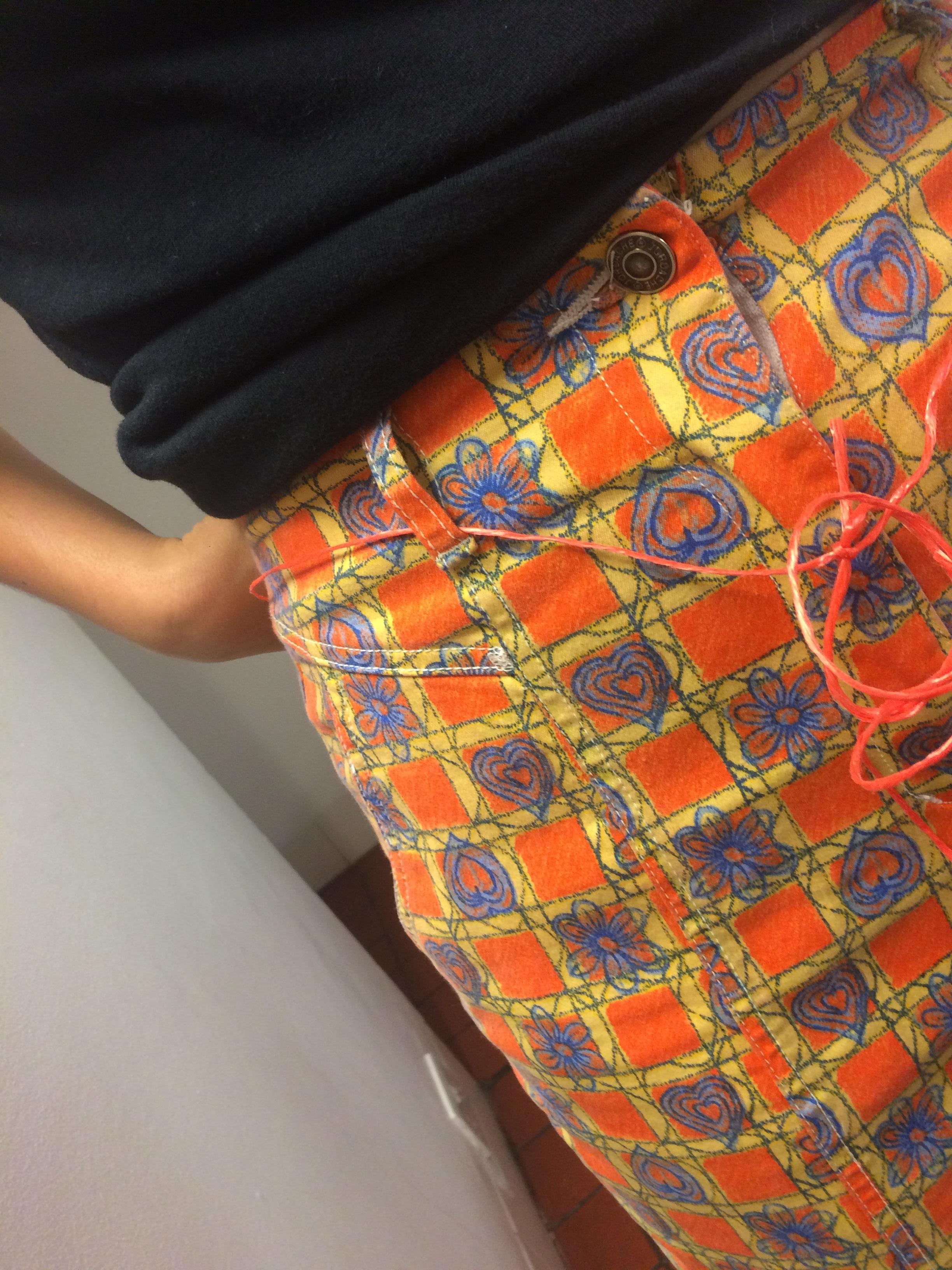 Fishing tackle as a belt – a post-modernist statement?