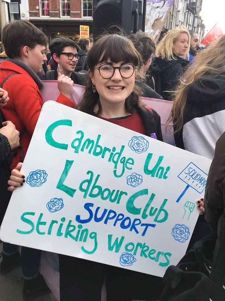 Image may contain: Haircut, Hair, Parade, Crowd, Woman, Girl, Female, Blonde, Person, People, Human