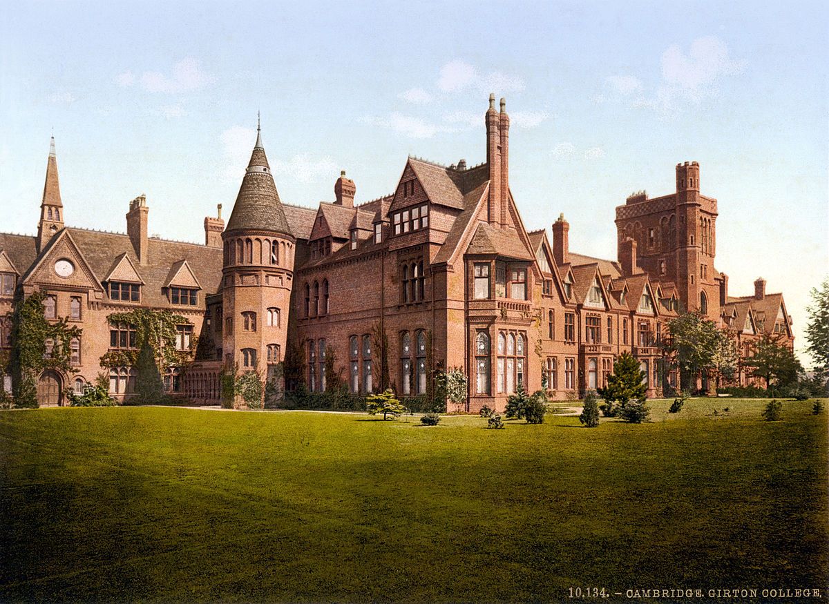 Image may contain: Palace, Castle, Architecture, Mansion, Housing, House, Building