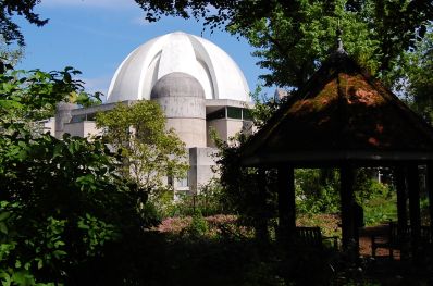 Image may contain: Observatory, Dome, Architecture, Planetarium, Building