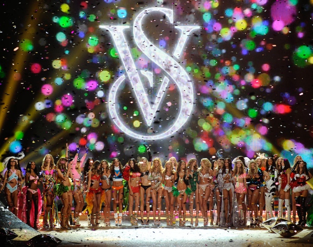 victoria-secret-angels-victoria-secret-fashion-show