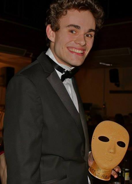 An award-winning thesp!