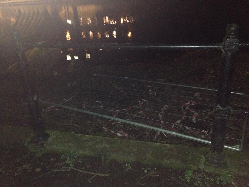 Shoddy fences last year 