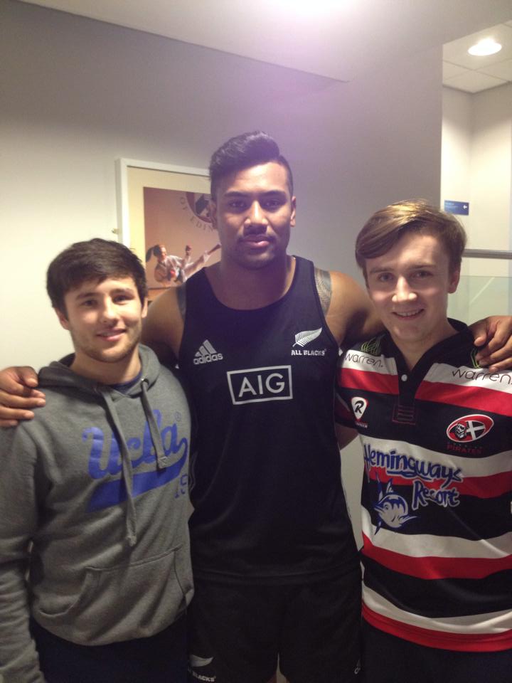 julian savea me n con