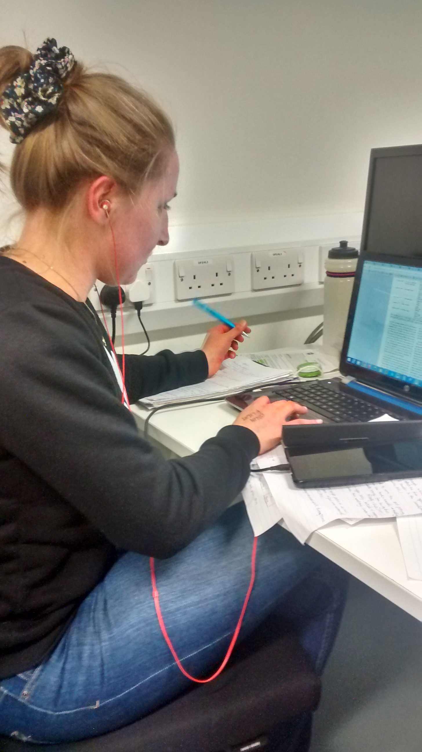 Megan couldn't possibly study without knowing that you're enjoying her revision playlist with her!
