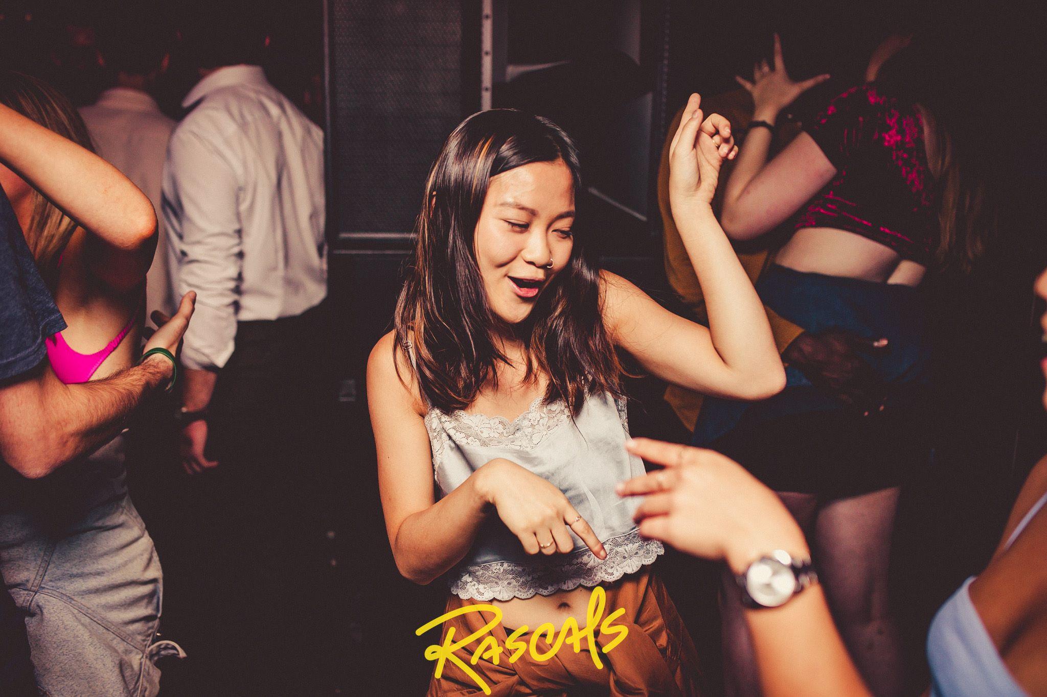 Honestly thought that was someones bum cheeks in the background