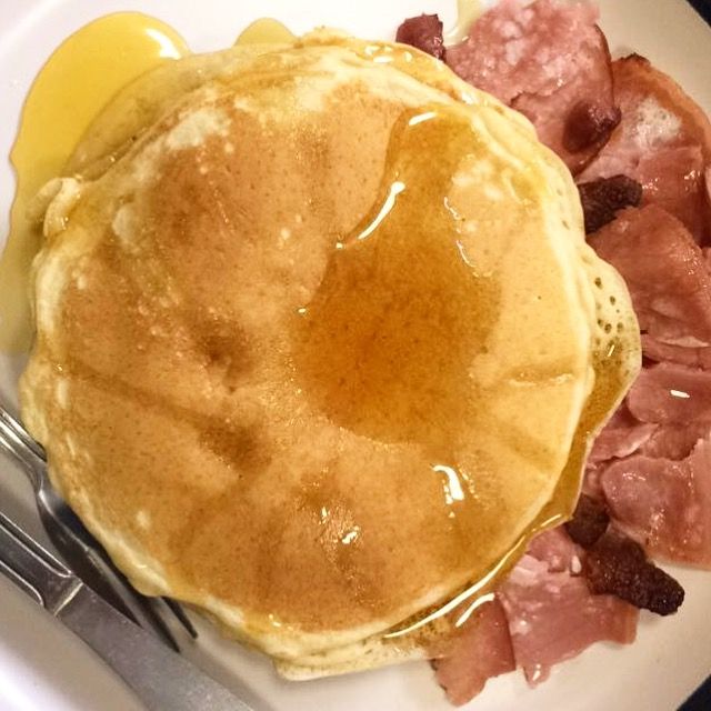 Image may contain: Pancake, Meal, Dish, Food, Bread