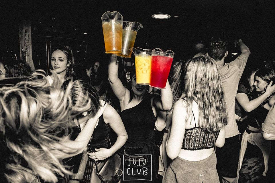 Image may contain: Worker, Beer, Alcohol, Beverage, Drink, Party, Bar Counter, Night Life, Pub, Night Club, Club, Human, Person