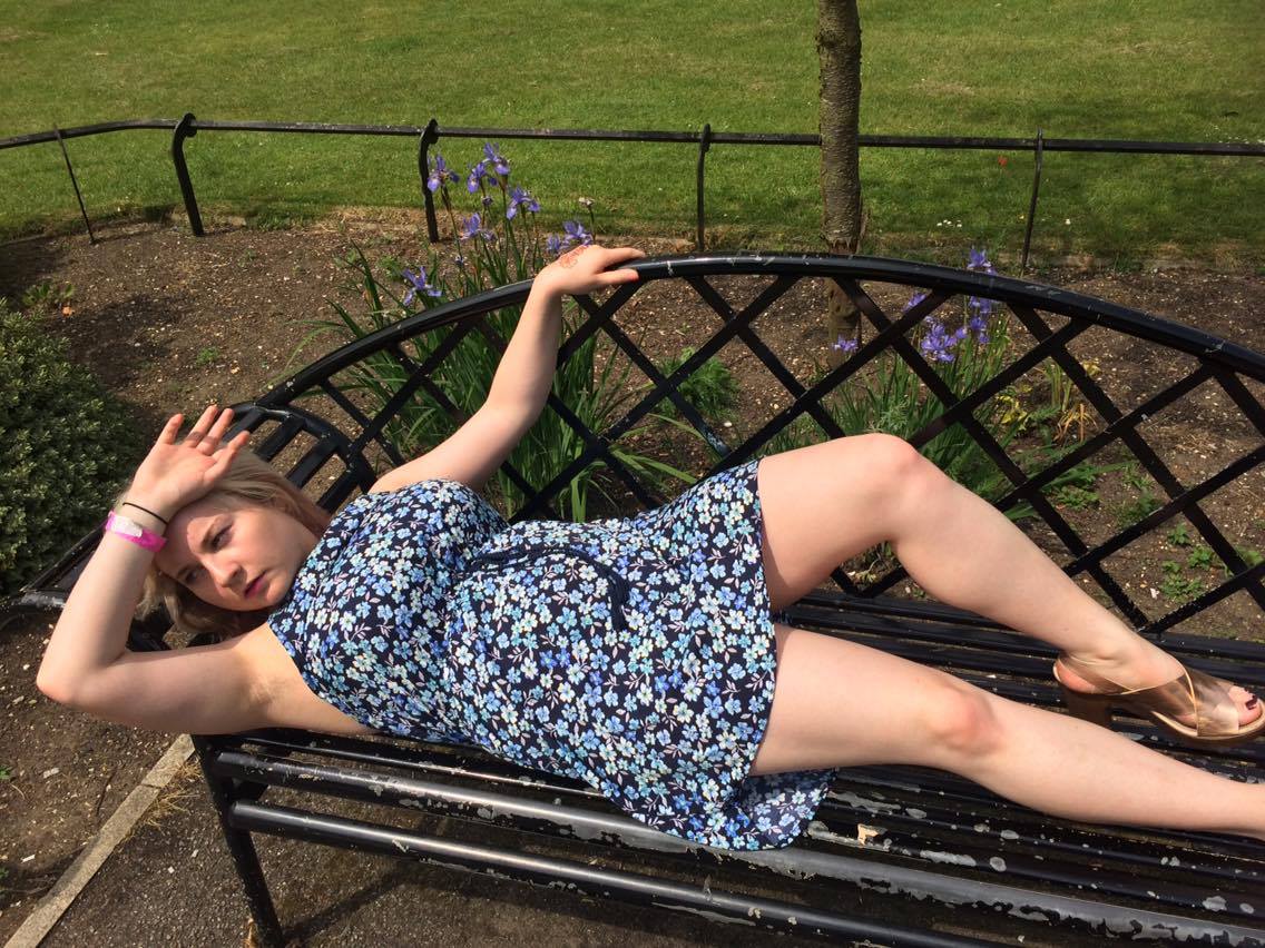 Subtly airing out the armpit.