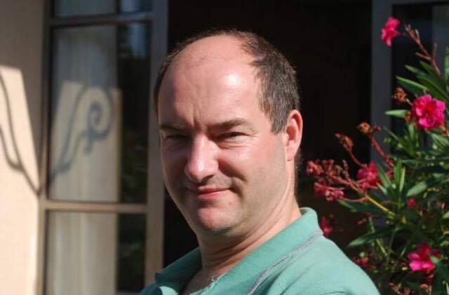 Clive Manning 