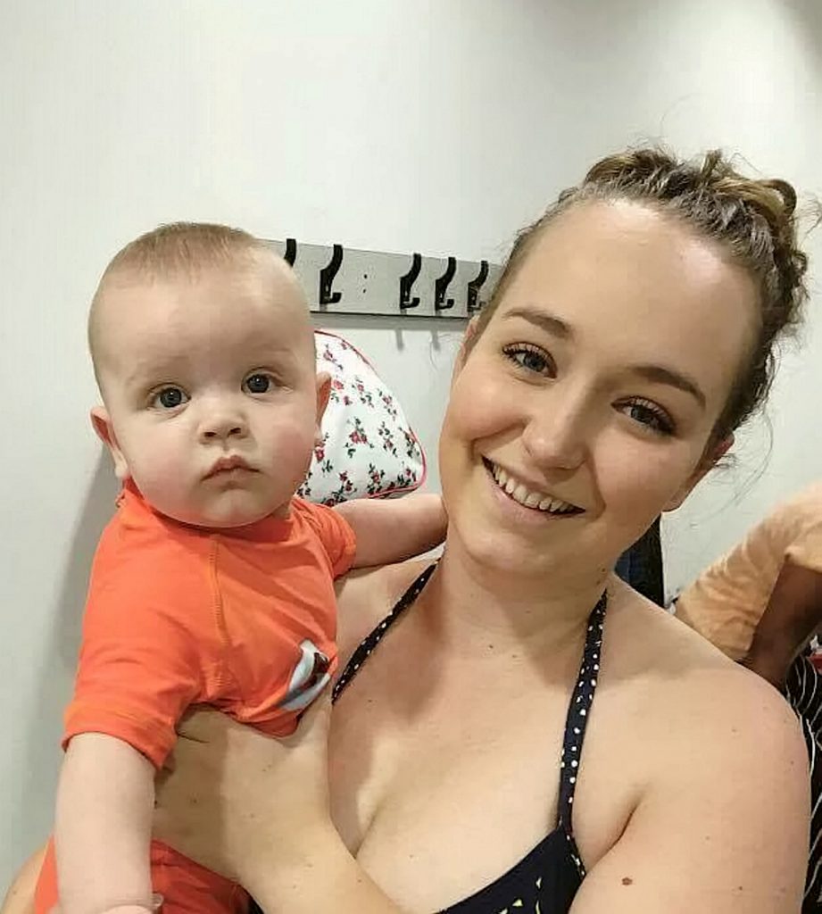 swns_breastfeed_ban_05