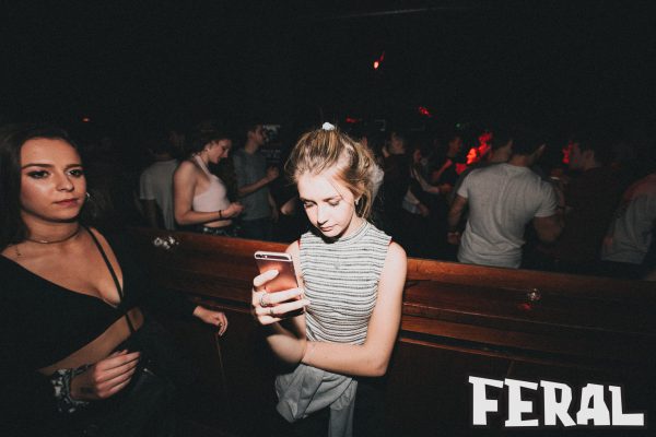 theyre-texting-each-other