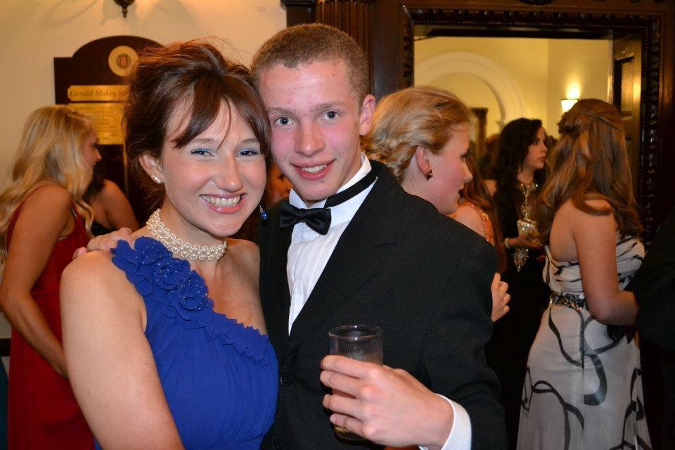 Looking peng in this photo, bae
