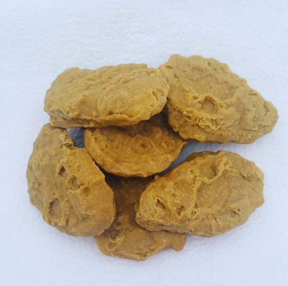 Image may contain: Food, Cookie, Biscuit