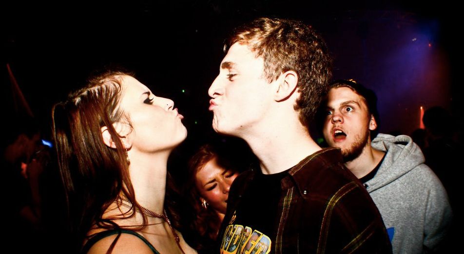 Image may contain: Make Out, Person, People, Human