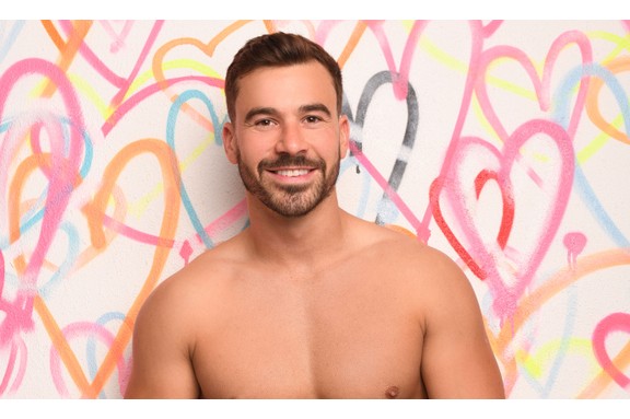 love island new contestants, love island new cast, love island 2018, love island alex miller