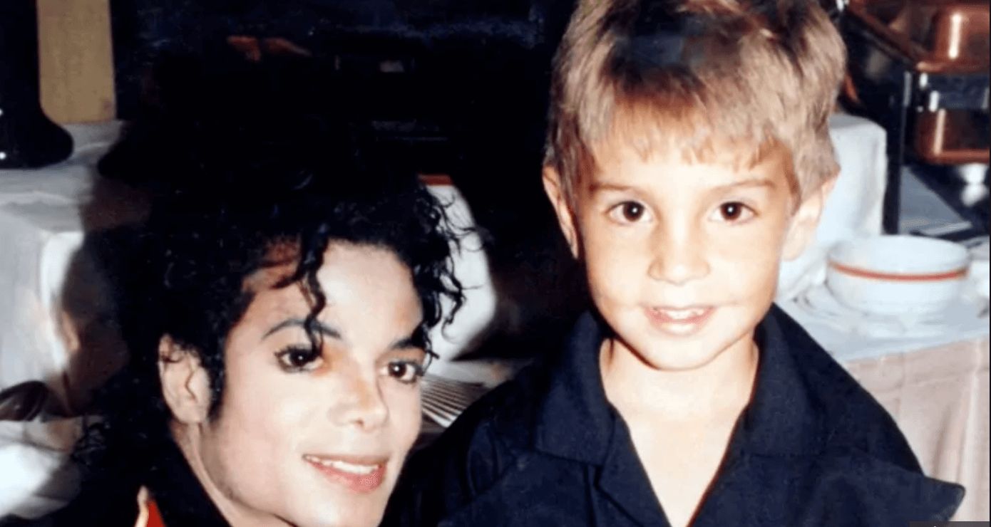 Image may contain: Leaving Neverland, Michael Jackson, Wade Robson, Hair, Boy, Smile, Human, Person, Face