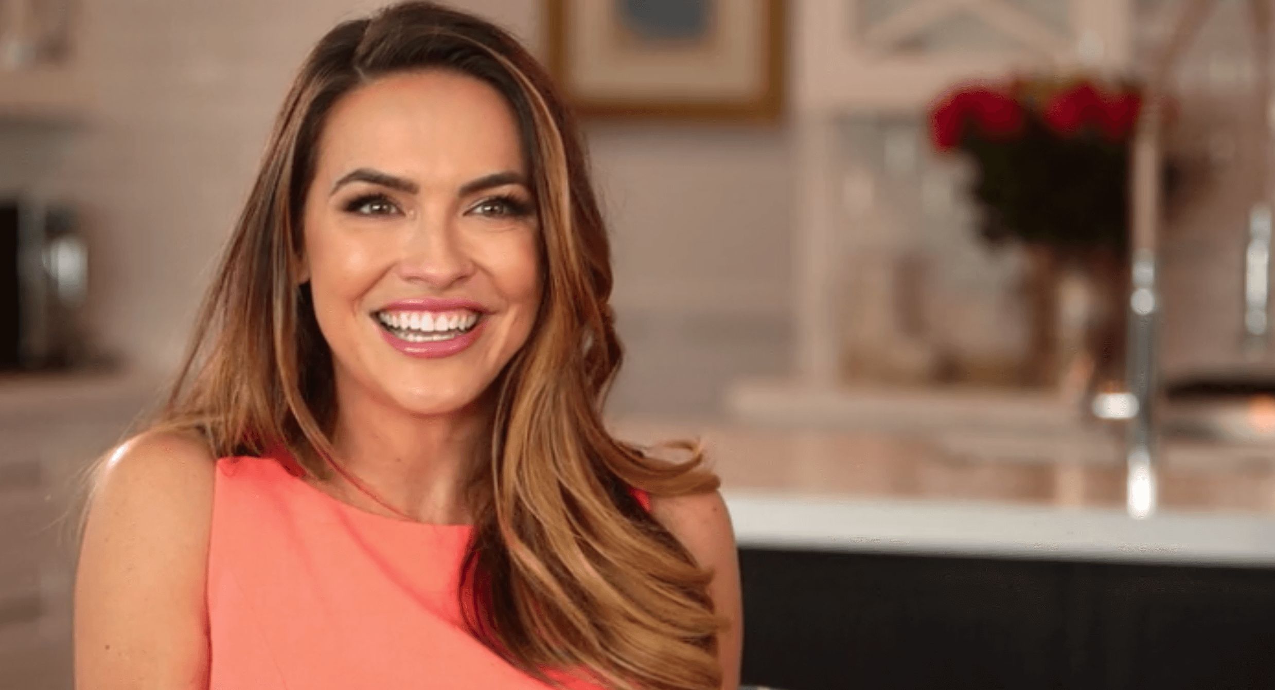 Image may contain: Selling Sunset, Chrishell Hartley, Chrishell, cast, Netflix, Dimples, Photo, Portrait, Photography, Kid, Blonde, Girl, Child, Teen, Woman, Female, Smile, Person, Face, Human