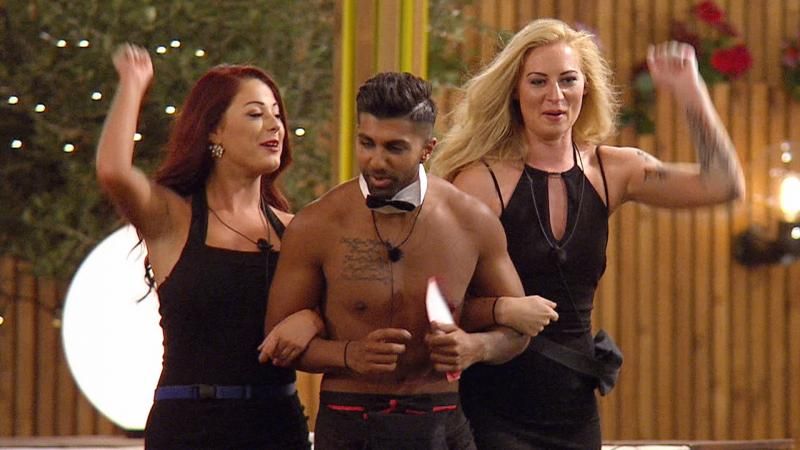 Image may contain: Love Island most shocking moments, Love island, season 1, series one, 2015, best bits, highlights, Person, Human