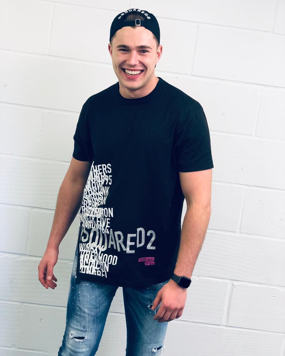 Image may contain: Love island 2019 cast, Love island, 2019, cast, Islanders, lineup,  Face, Boy, T-Shirt, Denim, Jeans, Person, Human, Pants, Apparel, Clothing