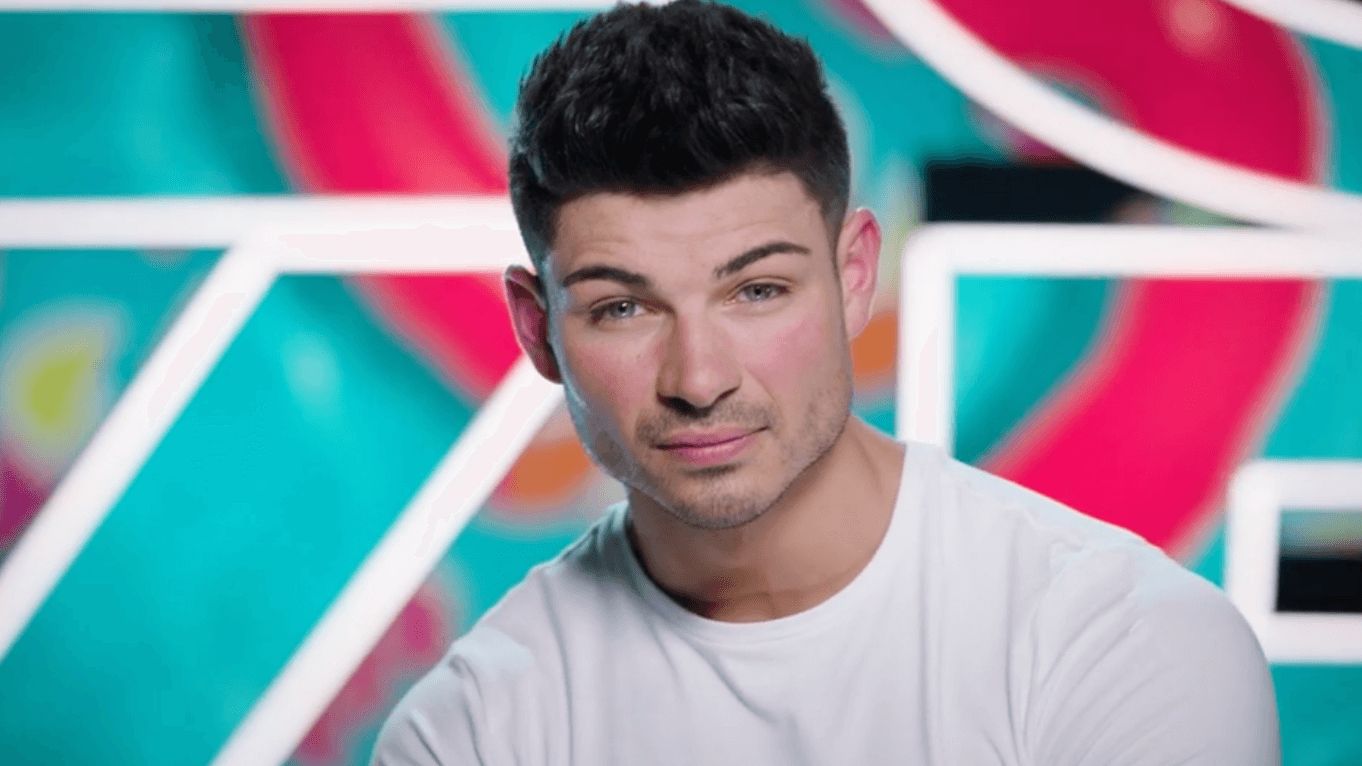 Image may contain: Love Island 2019 cast, Love Island, 2019, Man, Face, Human, Person