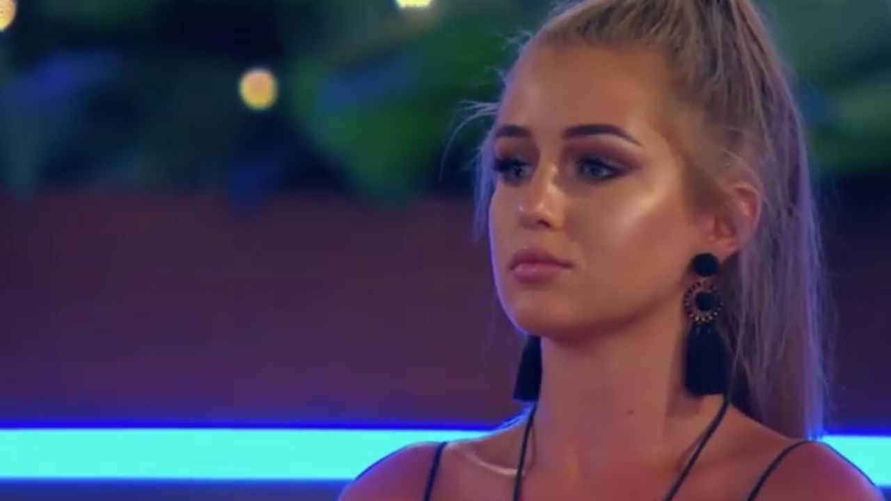 Image may contain: Case Amor, Love island, 2019, return, date, when, cast, Islanders, contestants, Female, Person, Human, Face