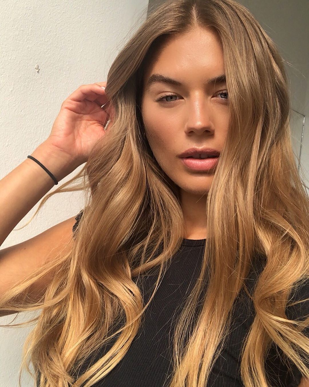 Image may contain: Arabella Love Island, Arabella Chi, Love Island, new, girl, arrival, late, villa, Instagram, Hair, Apparel, Clothing, Female, Blonde, Teen, Girl, Kid, Woman, Child, Human, Person, Face