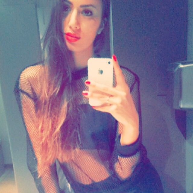 Image may contain: Casa Amor transformations, Nabila Badda, Love Island, cast, Casa Amor, before, after, old, new, pictures, Instagram, work, lips, Selfie, Photo, Portrait, Photography, Cell Phone, Mobile Phone, Electronics, Phone, Human, Face, Person