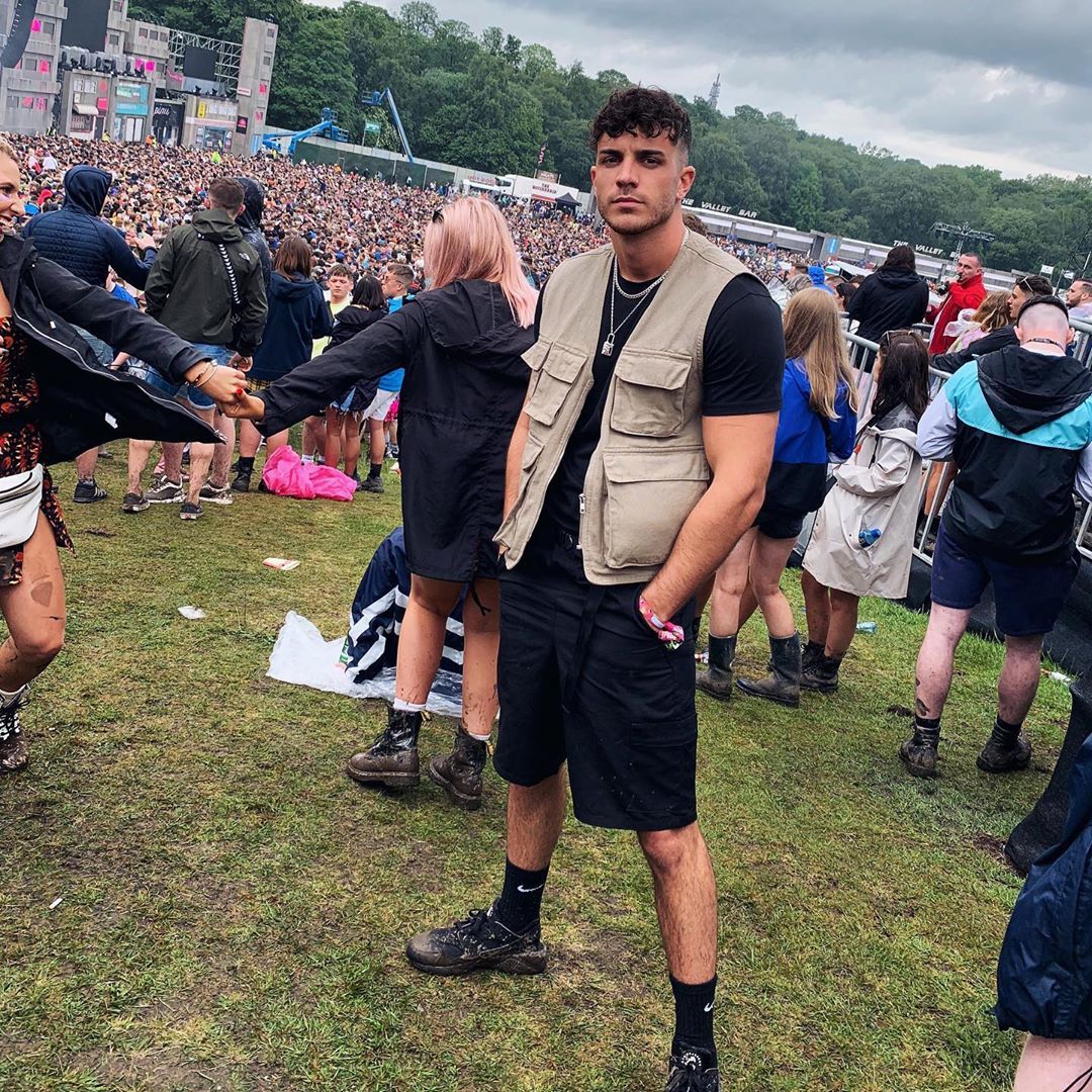 Image may contain: Dan Rose, Love Island, Casa Amor, villa, late, new, arrival, contestant, islander, cast, shock, twist, gossip, latest, news, rumours, Skin, Crowd, Team, Team Sport, Football, Sport, Sports, Shorts, People, Human, Person, Clothing, Apparel