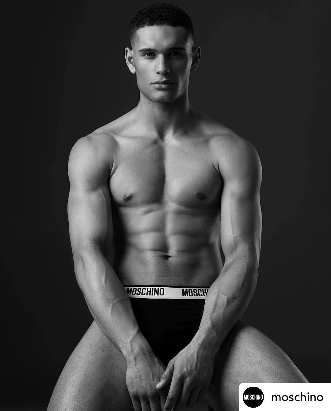 Image may contain: Danny Love Island, Danny, Williams, Love island, 2019, new, arrival, boy, contestant, cast, islander, model, hull, Instagram, topless, pictures, age, Torso, Man, Human, Person
