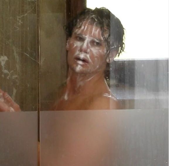 Image may contain: Love Island rules, Love island, 2019, villa, rules, regulations, sex, nudity, contraband, Washing, Bathroom, Bathtub, Tub, Room, Indoors, Human, Face, Person