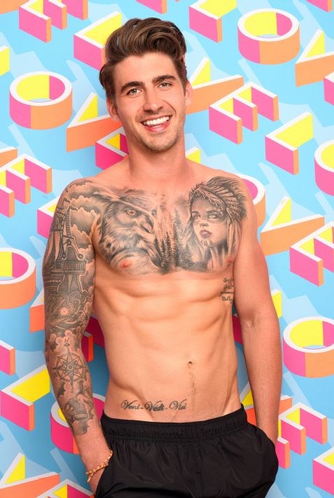 Image may contain: Face, Tattoo, Human, Person, Skin, francesca love island, villa, islander, bombshell, new arrival, francesca allen, girl, contestant, cast, late, instagram, age, job, work, essex, from, eyebrows