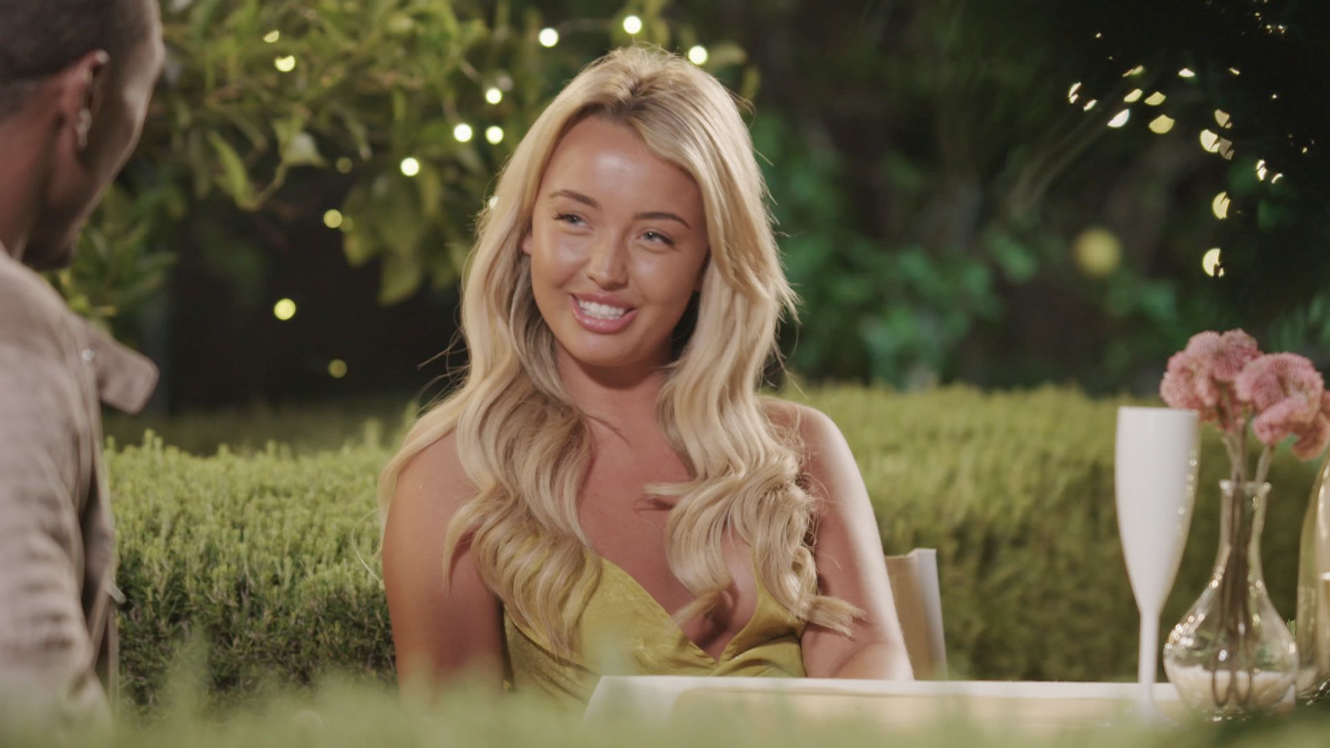 Image may contain: Love Island star signs, Harley, Love Island, Libra, star sign, compatible, age, birth, Capricorn Lawn, Girl, Child, Female, Teen, Kid, Blonde, Woman, Person, Human, Plant, Grass