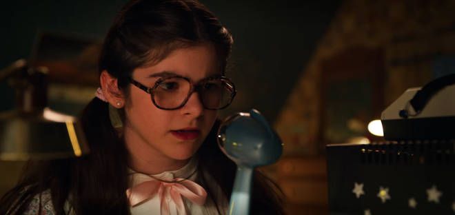 Image may contain: Stranger Things 3 new cast, Stranger Things 3, cast, new, Netflix, Gabriella Pizzolo, Suzie, Dustin, girlfriend, Photo, Photography, Face, Portrait, Spoon, Glasses, Accessories, Accessory, Cutlery, Female, Human, Person