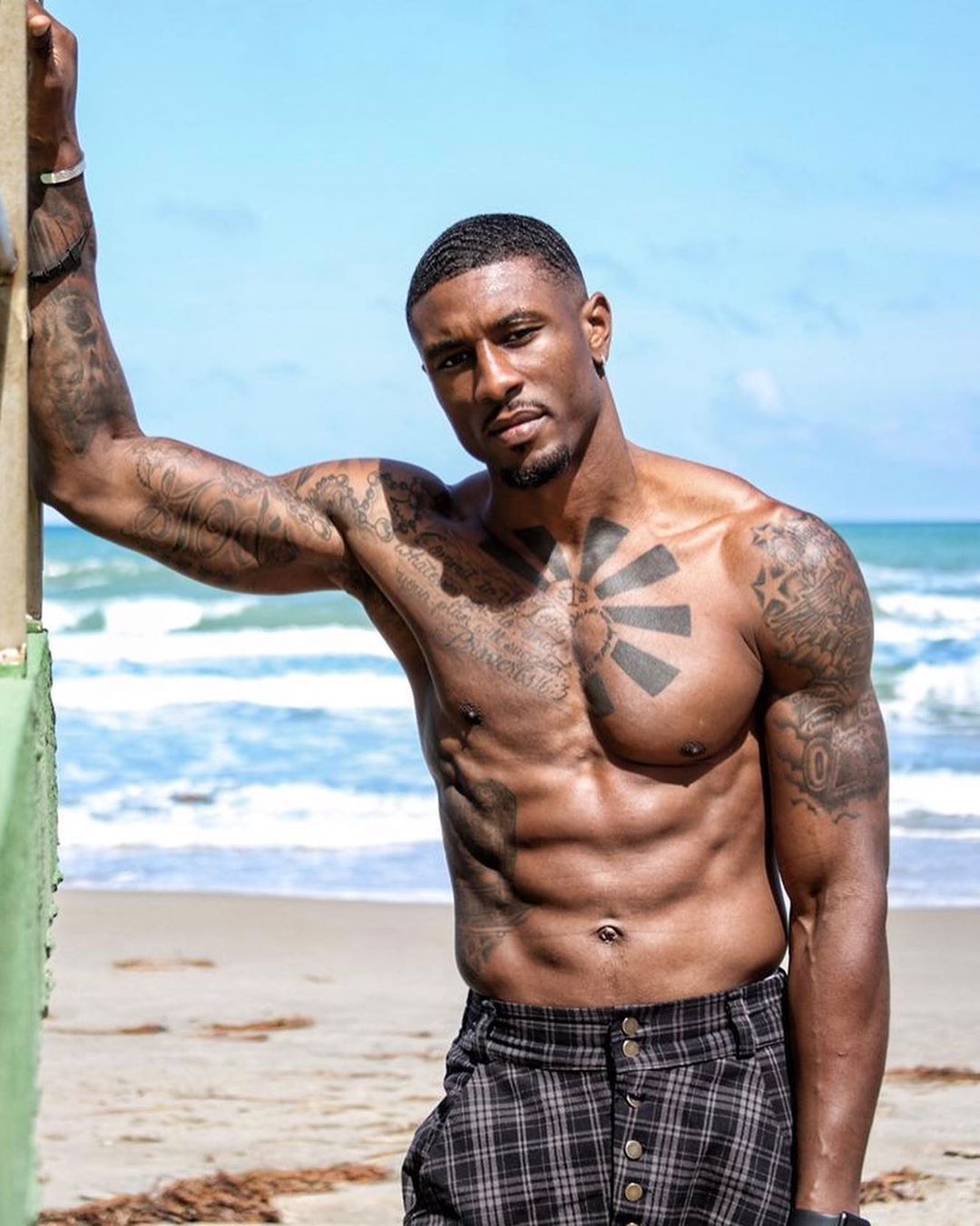Image may contain: Love Island Instagrams, Love Island, Instagram, followers, ranking, 2019, Ovie, Tattoo, Man, Person, Human, Arm, Skin