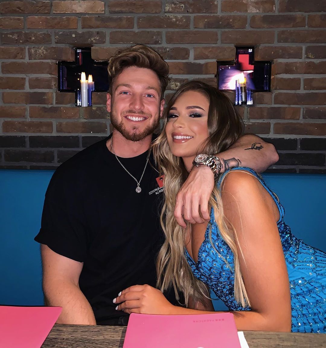 Image may contain: Made in Chelsea series 18, Made in Chelsea, MIC, series 18, season, new, cast, start date, trailer, plot, spoiler, what happens, Sam Thompson, drama, Zara McDermott, Screen, Display, Electronics, Monitor, Worker, Bar Counter, Pub, Human, Person