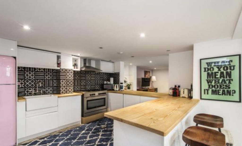 Caroline Flack flat, Caroline Flack, flat, house, Islington, where, pictures, inside, location, boyfriend, Lewis Burton, home, for sale