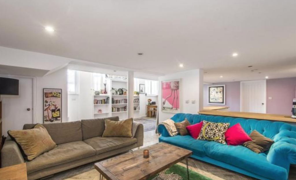 Caroline Flack flat, Caroline Flack, flat, house, Islington, where, pictures, inside, location, boyfriend, Lewis Burton, home, for sale