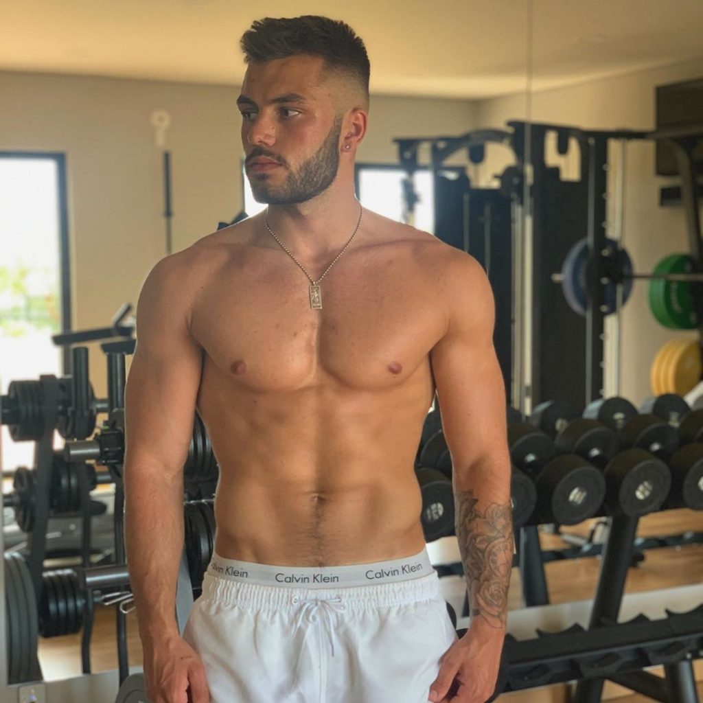 Finley Love Island, Finley Tapp, Finn, Love Island, bombshell, new, boy, guy, latest, Islander, cast, contestant, South Africa, Cape Town, news, who is, gossip, Instagram, age, job, profile