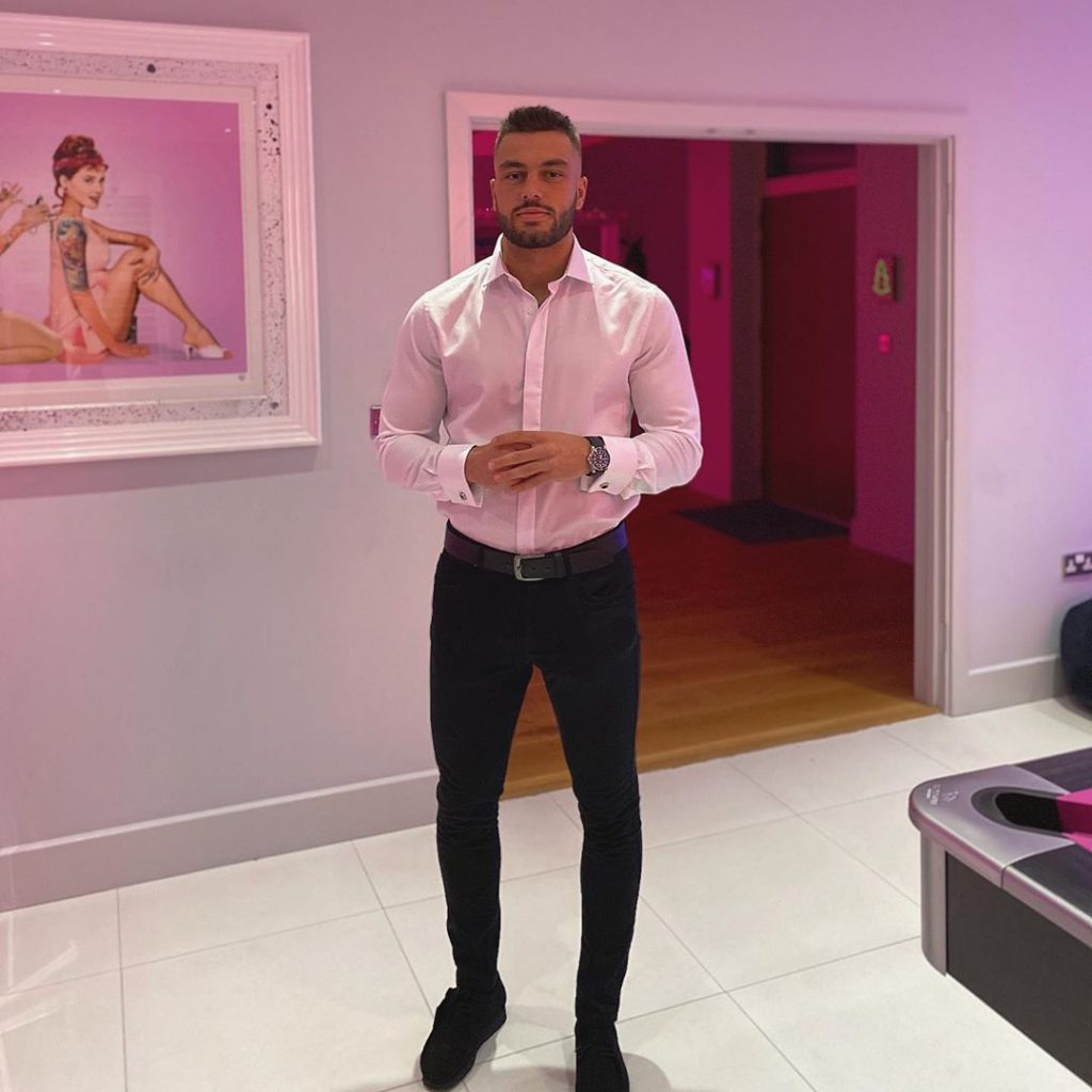 Finley Love Island, Finley Tapp, Finn, Love Island, bombshell, new, boy, guy, latest, Islander, cast, contestant, South Africa, Cape Town, news, who is, gossip, Instagram, age, job, profile