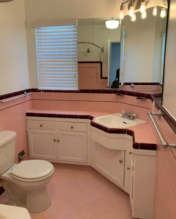 You, Netflix, Joe Goldberg, flat, apartment, home, Los Angeles, Hollywood Hills, LA, inside, set, location, filming, real