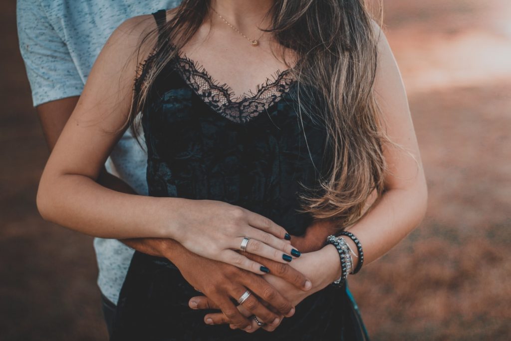 love languages, explained, five, what, meaning, define, couple, love