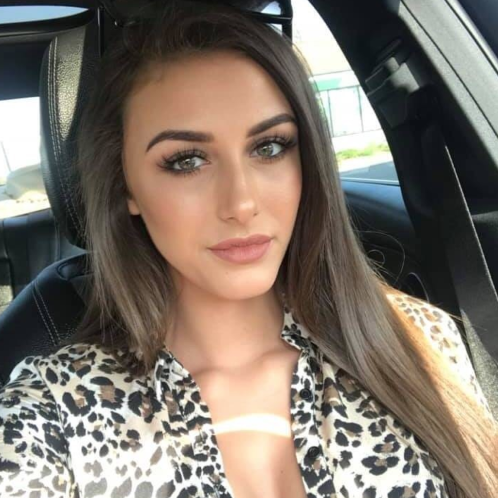 Chloe, Too Hot To Handle