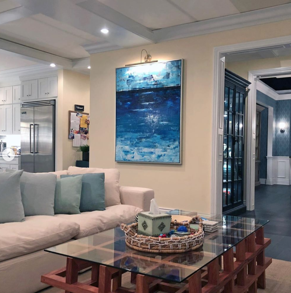 Dead To Me, season two, Netflix, filming locations, set, filmed, Jen, house, real, interior, inside, Laguna Beach, Los Angeles, California, designer, set