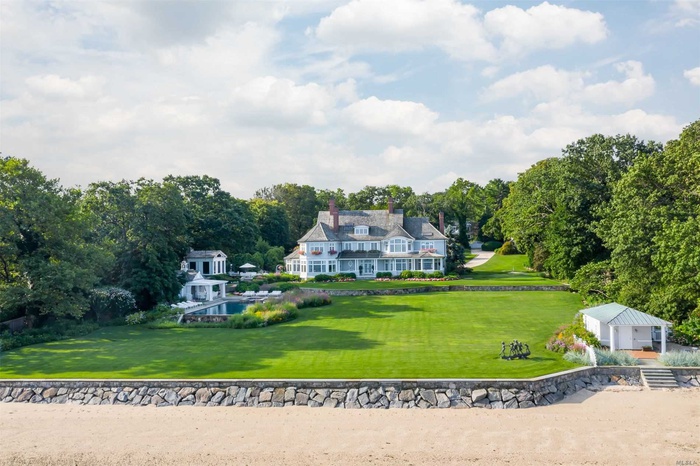 Nest Seekers, the Hamptons, expensive, listings, homes, right now, Million Dollar Beach House, Netflix