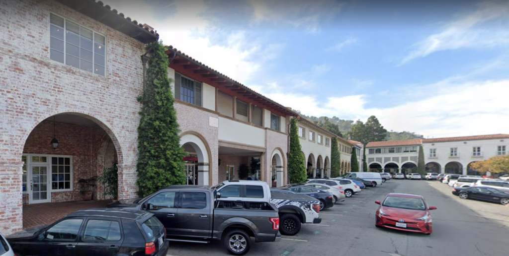Malaga Cove Plaza, Dirty John