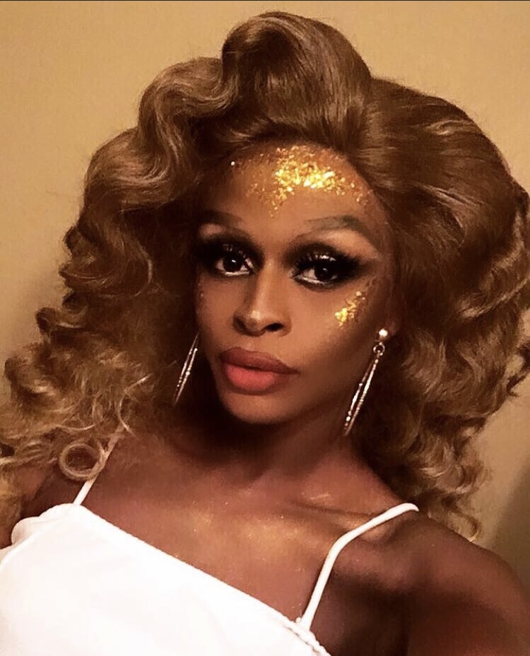 Symone Drag Queen