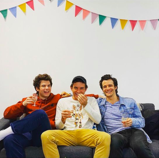 bridgerton cast, behind the scenes, pics, photos